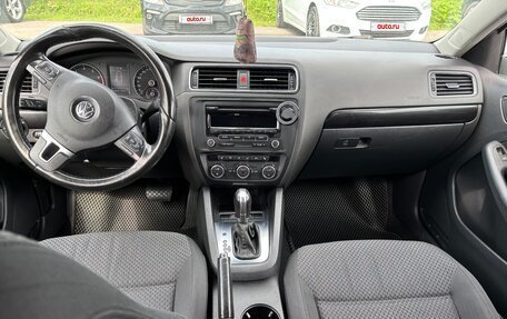 Volkswagen Jetta VI, 2012 год, 770 000 рублей, 12 фотография