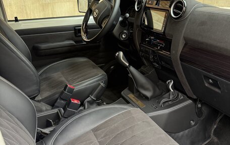 Toyota Land Cruiser 70, 2021 год, 6 100 000 рублей, 4 фотография