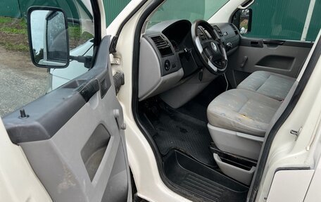 Volkswagen Transporter T5 рестайлинг, 2004 год, 970 000 рублей, 5 фотография