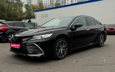 Toyota Camry, 2021 год, 3 180 000 рублей, 1 фотография