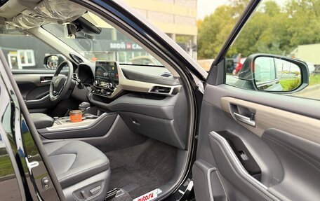 Toyota Highlander, 2025 год, 5 430 000 рублей, 31 фотография