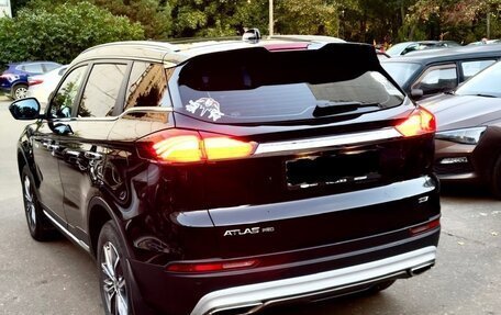 Geely Atlas, 2024 год, 2 790 000 рублей, 4 фотография