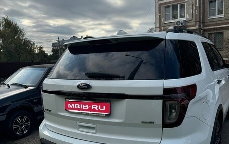 Ford Explorer VI, 2013 год, 1 950 000 рублей, 4 фотография