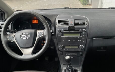 Toyota Avensis III рестайлинг, 2009 год, 950 000 рублей, 8 фотография