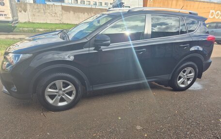 Toyota RAV4, 2014 год, 1 540 000 рублей, 14 фотография