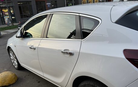 Opel Astra J, 2013 год, 800 000 рублей, 3 фотография