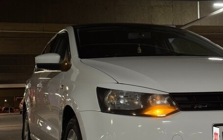 Volkswagen Polo VI (EU Market), 2011 год, 739 000 рублей, 2 фотография