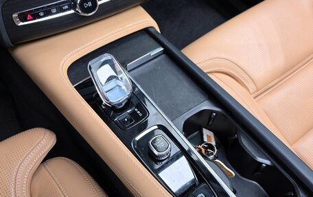 Volvo XC90 II рестайлинг, 2022 год, 5 708 614 рублей, 9 фотография