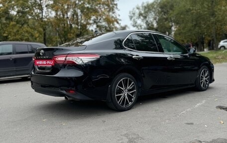 Toyota Camry, 2021 год, 3 180 000 рублей, 6 фотография