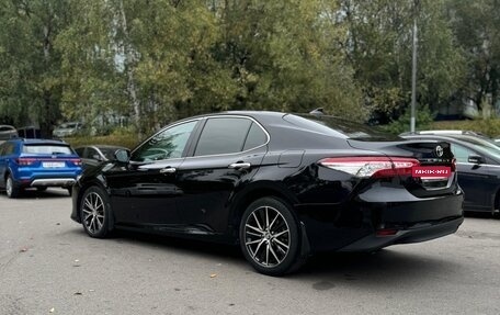 Toyota Camry, 2021 год, 3 180 000 рублей, 8 фотография