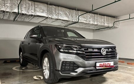 Volkswagen Touareg III, 2019 год, 5 200 000 рублей, 1 фотография