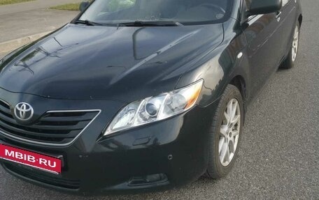 Toyota Camry, 2008 год, 950 000 рублей, 2 фотография