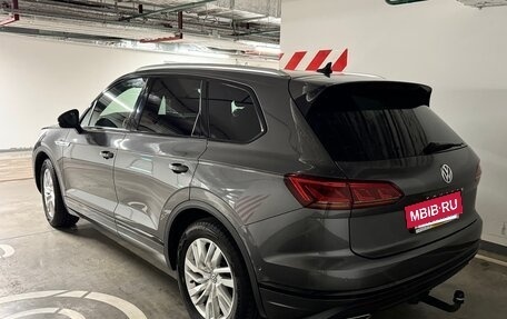 Volkswagen Touareg III, 2019 год, 5 200 000 рублей, 3 фотография