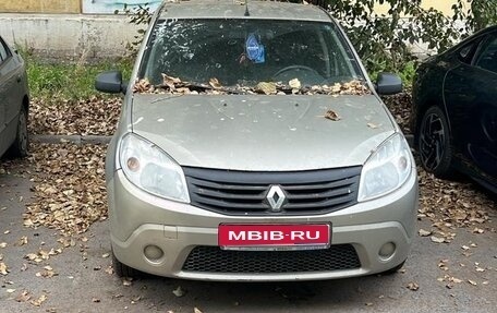 Renault Sandero I, 2010 год, 500 000 рублей, 1 фотография