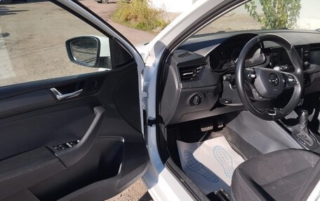 Skoda Rapid II, 2022 год, 1 725 000 рублей, 8 фотография