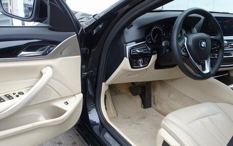 BMW 5 серия, 2019 год, 2 450 000 рублей, 5 фотография