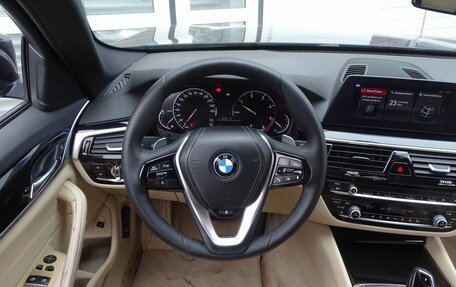 BMW 5 серия, 2019 год, 2 450 000 рублей, 12 фотография