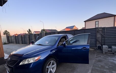 Toyota Camry, 2006 год, 990 000 рублей, 6 фотография