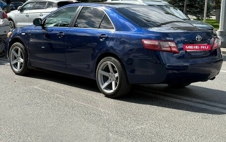 Toyota Camry, 2006 год, 990 000 рублей, 2 фотография