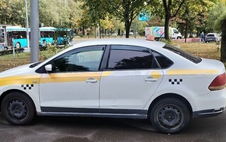 Volkswagen Polo VI (EU Market), 2014 год, 450 000 рублей, 11 фотография