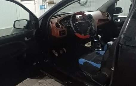 Ford Fiesta, 2006 год, 150 000 рублей, 2 фотография