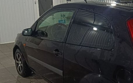 Ford Fiesta, 2006 год, 150 000 рублей, 3 фотография