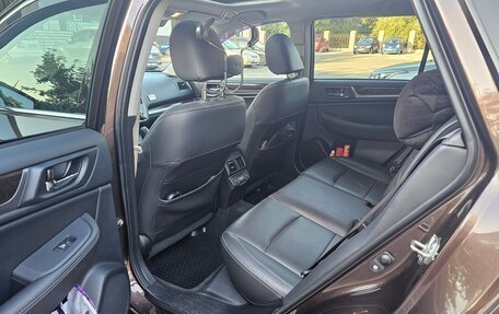 Subaru Outback IV рестайлинг, 2018 год, 2 600 000 рублей, 12 фотография