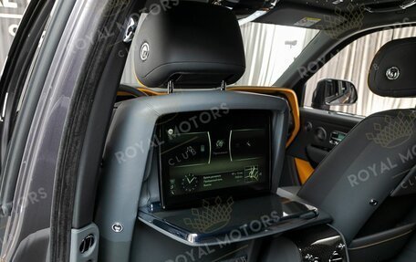 Rolls-Royce Cullinan, 2022 год, 83 500 000 рублей, 31 фотография