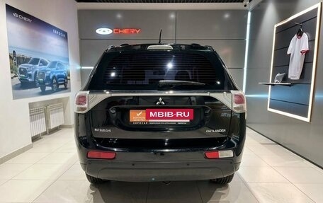 Mitsubishi Outlander III рестайлинг 3, 2012 год, 1 550 000 рублей, 4 фотография
