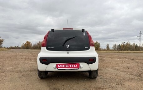 Peugeot 107 I рестайлинг, 2011 год, 600 000 рублей, 5 фотография