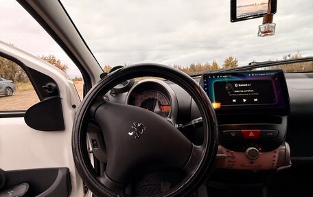 Peugeot 107 I рестайлинг, 2011 год, 600 000 рублей, 16 фотография