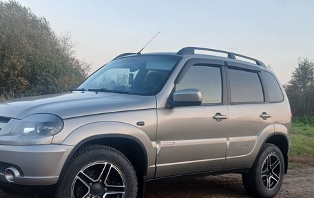 Chevrolet Niva I рестайлинг, 2019 год, 1 000 000 рублей, 2 фотография