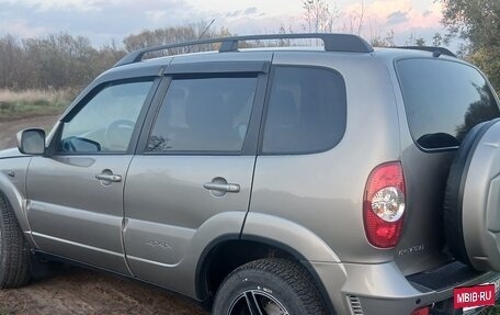 Chevrolet Niva I рестайлинг, 2019 год, 1 000 000 рублей, 4 фотография