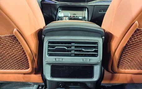 Audi Q7, 2024 год, 15 200 000 рублей, 18 фотография