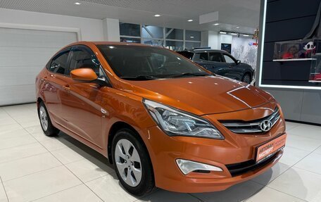 Hyundai Solaris II рестайлинг, 2015 год, 1 029 000 рублей, 3 фотография