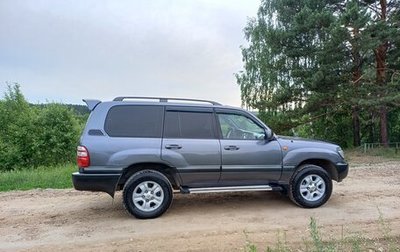 Toyota Land Cruiser 100 рестайлинг 2, 2003 год, 2 000 000 рублей, 1 фотография