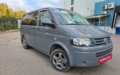 Volkswagen Caravelle T5, 2014 год, 1 700 000 рублей, 2 фотография