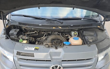 Volkswagen Caravelle T5, 2014 год, 1 700 000 рублей, 8 фотография
