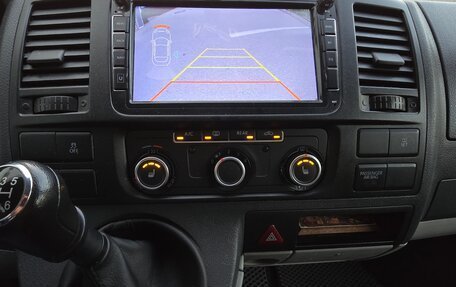 Volkswagen Caravelle T5, 2014 год, 1 700 000 рублей, 15 фотография