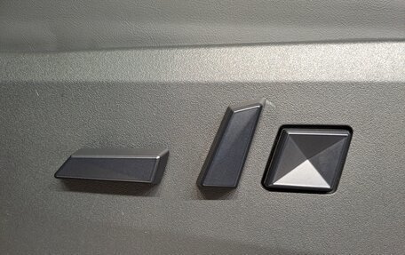 Tesla Cybertruck, 2024 год, 19 990 000 рублей, 16 фотография