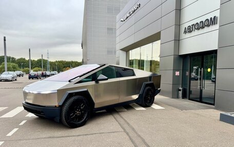 Tesla Cybertruck, 2024 год, 19 990 000 рублей, 9 фотография