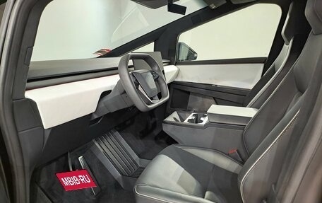 Tesla Cybertruck, 2024 год, 19 990 000 рублей, 14 фотография