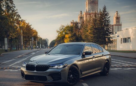 BMW 5 серия, 2019 год, 3 540 000 рублей, 3 фотография