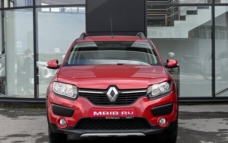 Renault Sandero II рестайлинг, 2017 год, 900 000 рублей, 2 фотография