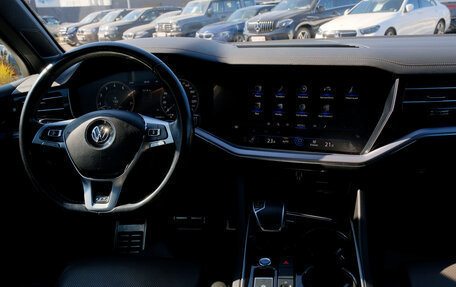 Volkswagen Touareg III, 2018 год, 3 396 400 рублей, 15 фотография