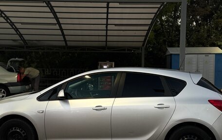 Opel Astra J, 2012 год, 550 000 рублей, 4 фотография