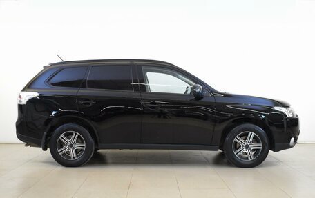 Mitsubishi Outlander III рестайлинг 3, 2013 год, 1 240 000 рублей, 5 фотография