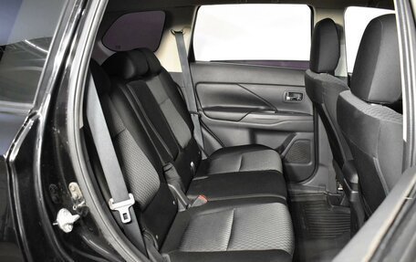 Mitsubishi Outlander III рестайлинг 3, 2013 год, 1 240 000 рублей, 7 фотография
