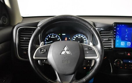 Mitsubishi Outlander III рестайлинг 3, 2013 год, 1 240 000 рублей, 12 фотография