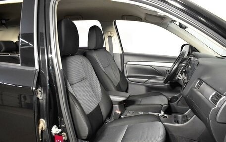 Mitsubishi Outlander III рестайлинг 3, 2013 год, 1 240 000 рублей, 8 фотография